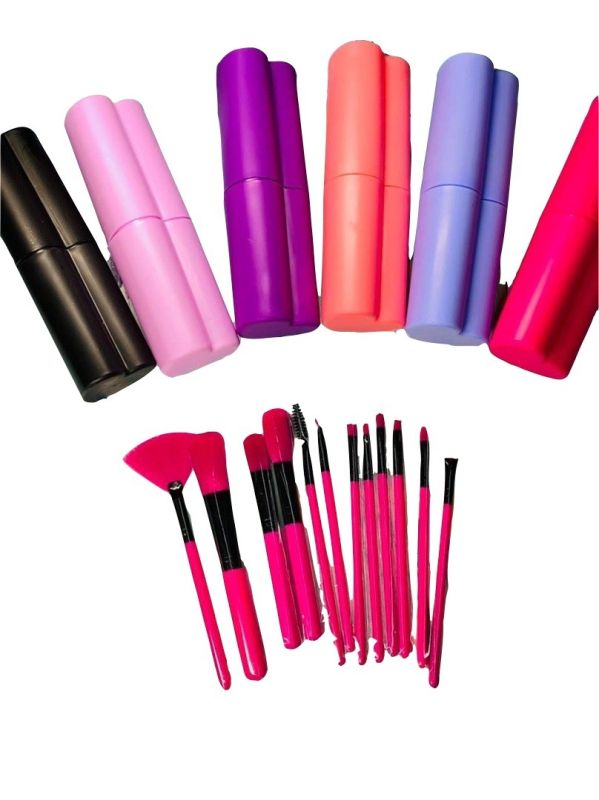 A set of makeup brushes in a 12pcs crimson tube