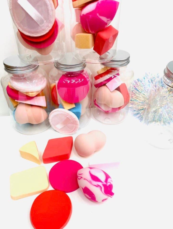 A set of makeup sponges in a jar is different (in assortment)