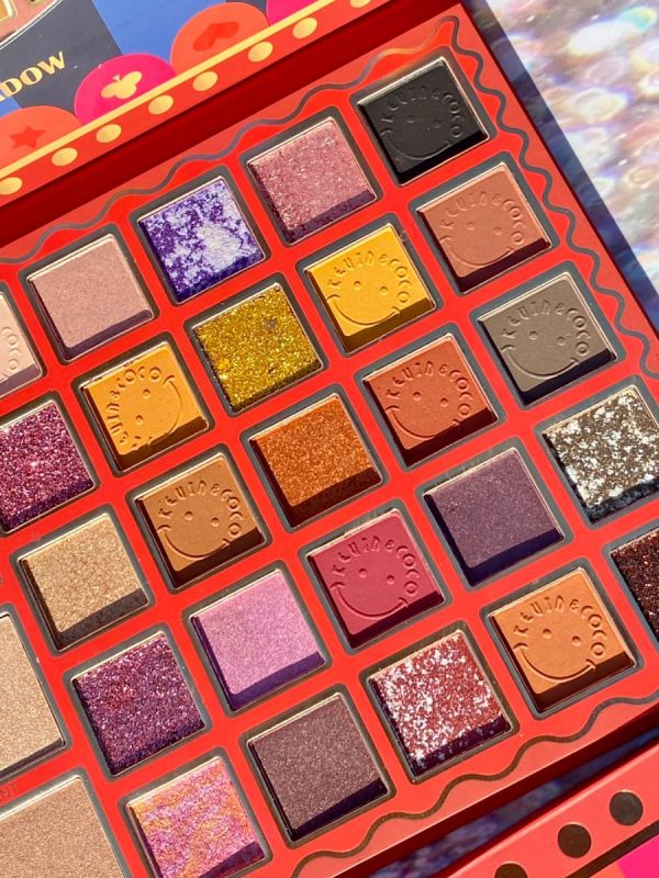 Professional Eyeshadow Palette+Highlighters KEVIN & COCO Circus Eyeshadow Palette 34 Colors